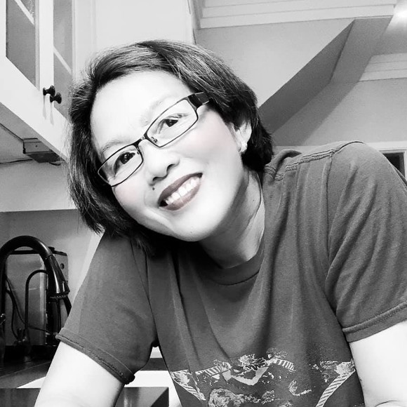 Meet your Posher, Eva - Picture 1 of 1